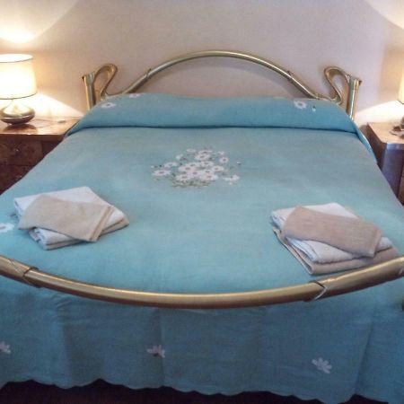 Bed and Breakfast Casa Emanuela Пьяццола-суль-Брента Экстерьер фото