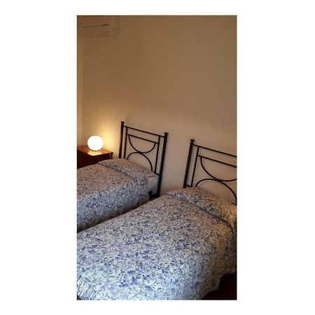 Bed and Breakfast Casa Emanuela Пьяццола-суль-Брента Экстерьер фото