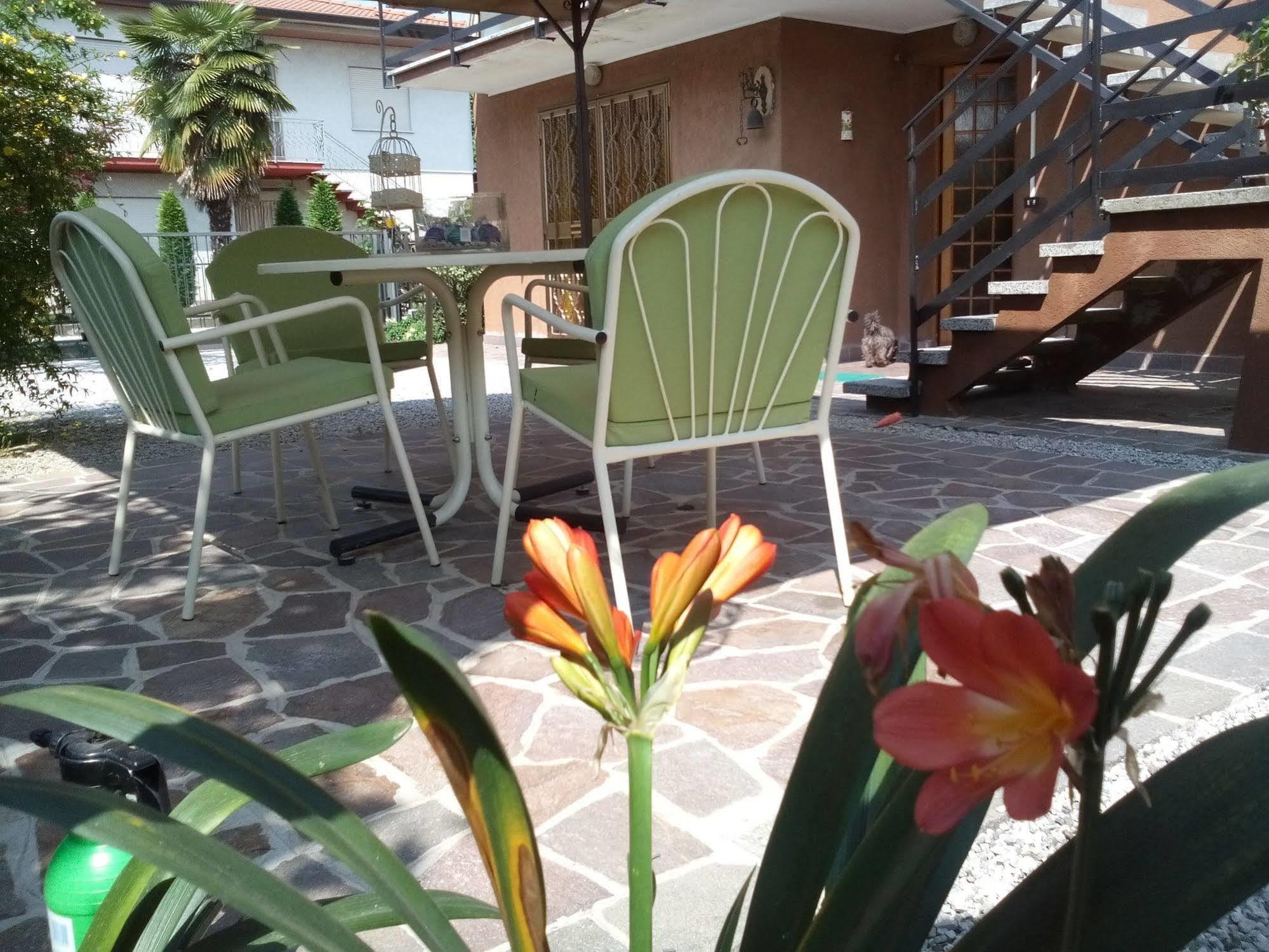 Bed and Breakfast Casa Emanuela Пьяццола-суль-Брента Экстерьер фото
