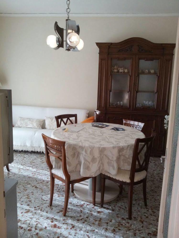 Bed and Breakfast Casa Emanuela Пьяццола-суль-Брента Экстерьер фото