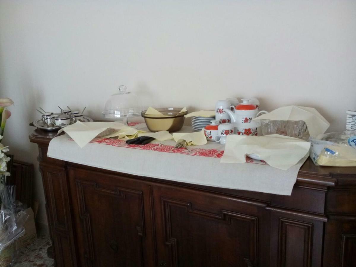 Bed and Breakfast Casa Emanuela Пьяццола-суль-Брента Экстерьер фото