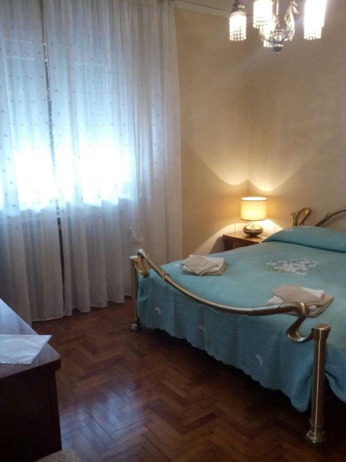Bed and Breakfast Casa Emanuela Пьяццола-суль-Брента Экстерьер фото